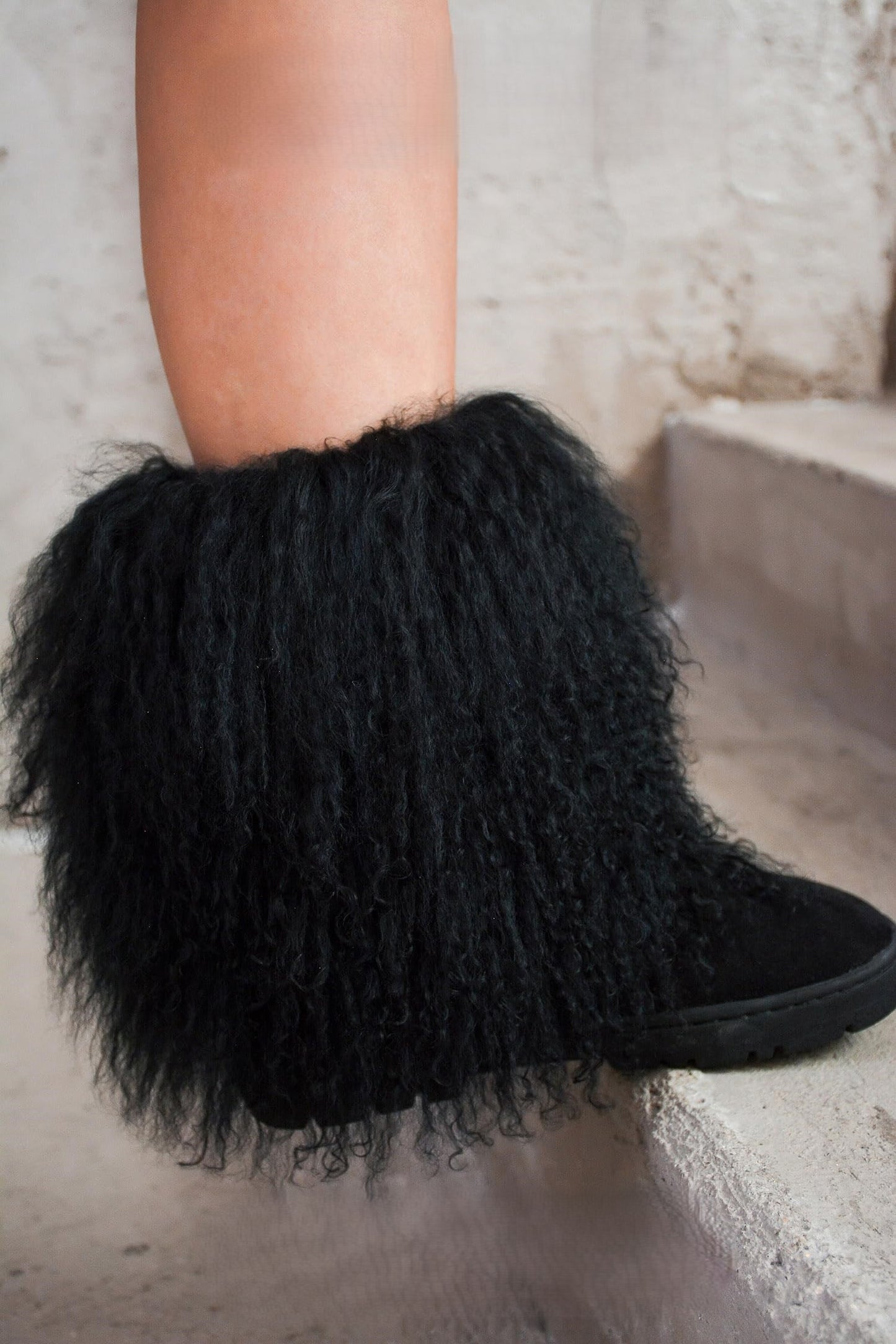 Freezy Faux Fur Winter Boots for Women – Warm Fluffy Snow Moon Boots with Plush Exterior