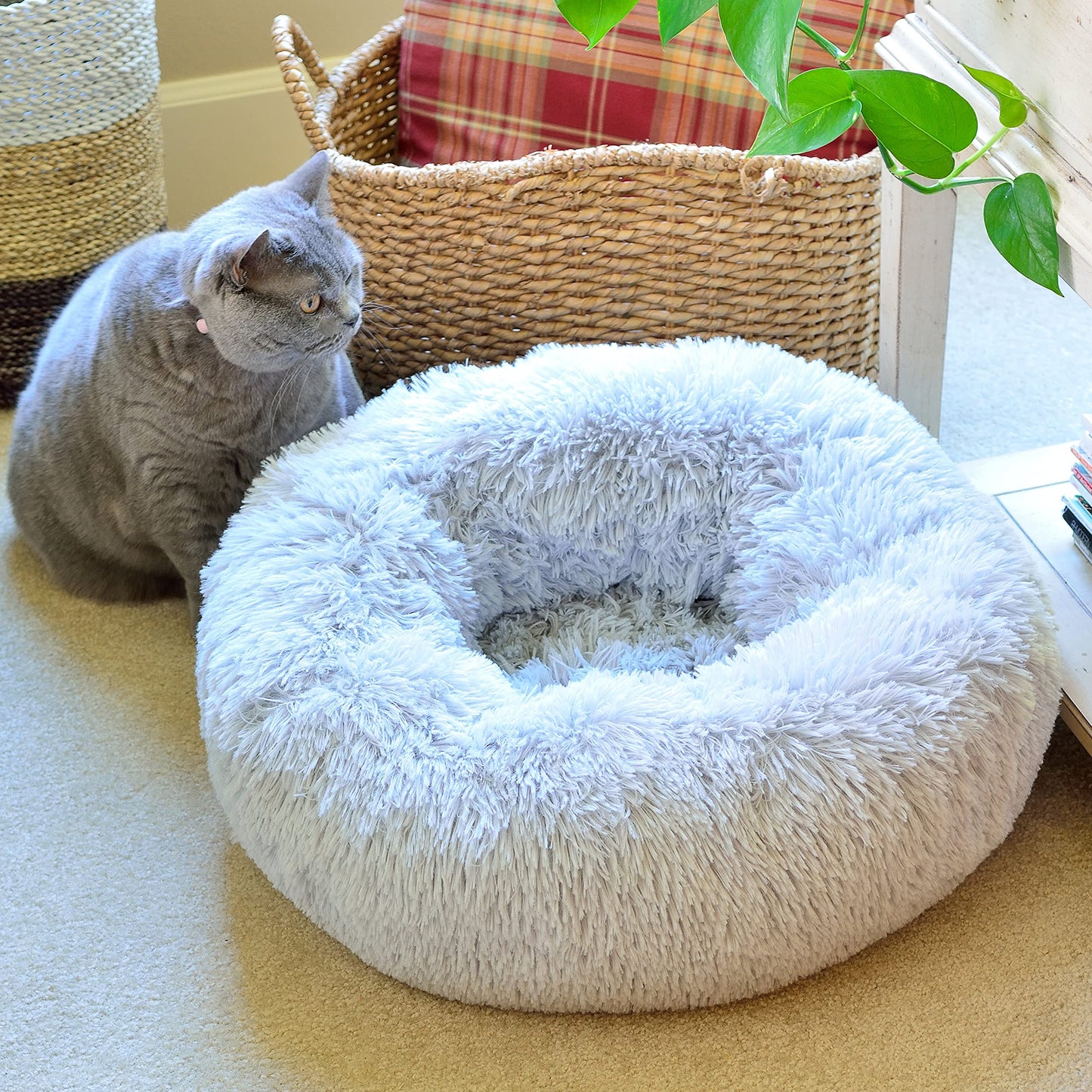 Round Calming Donut Pet Bed – Fluffy Soft Dog & Cat Bed for Small Pets, Anti-Anxiety Cozy Nest for Sleeping & Cuddling, 20/25 Inch Diameter
